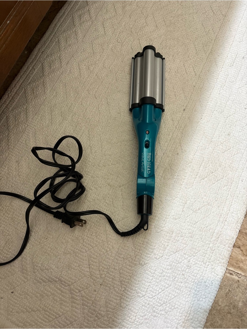 TIGI Teal Triple Barrel Waver Hair Iron